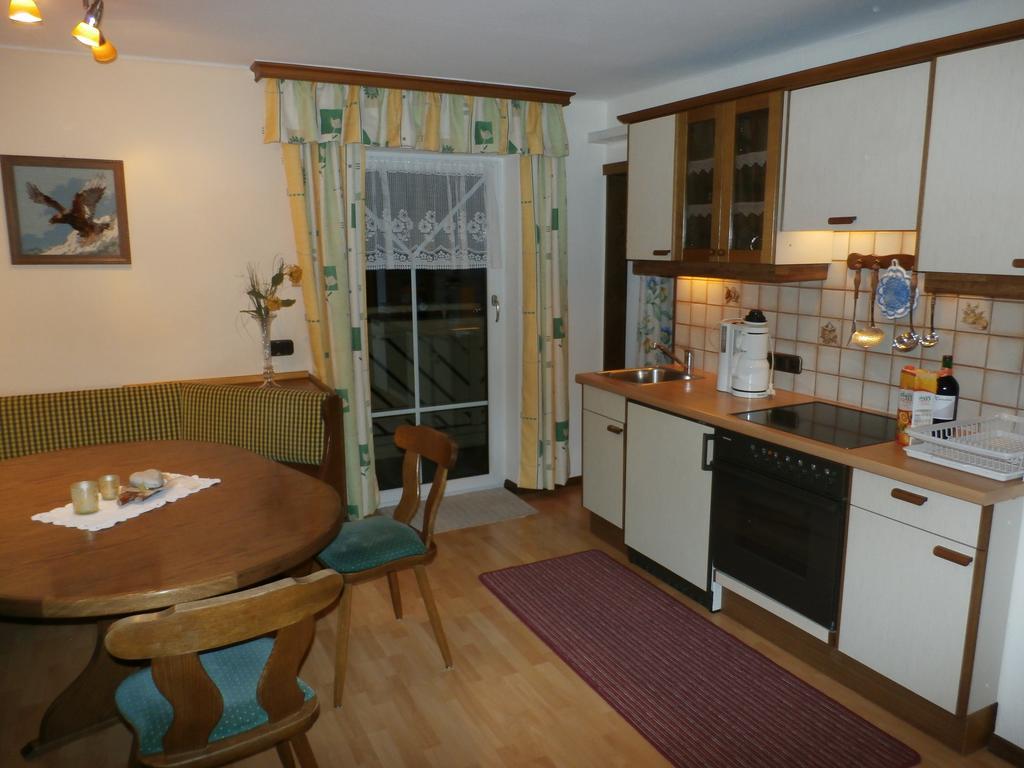 Hausmenneweger Daire Annaberg im Lammertal Oda fotoğraf